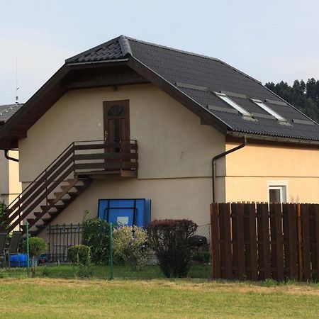 Apartman Pod Cernou Horou Rožnov pod Radhoštěm Exterior foto