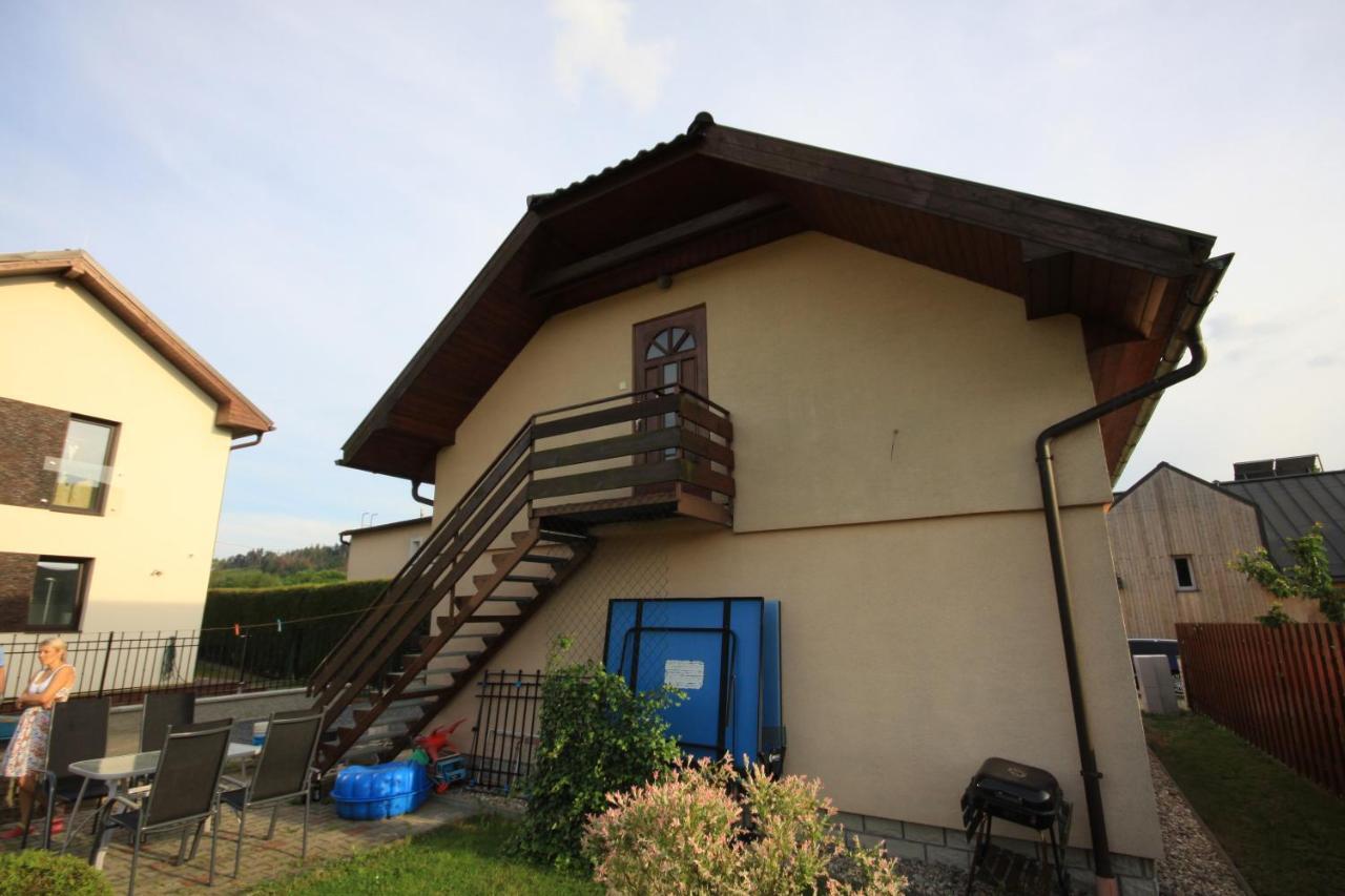 Apartman Pod Cernou Horou Apartment Rožnov pod Radhoštěm Exterior foto