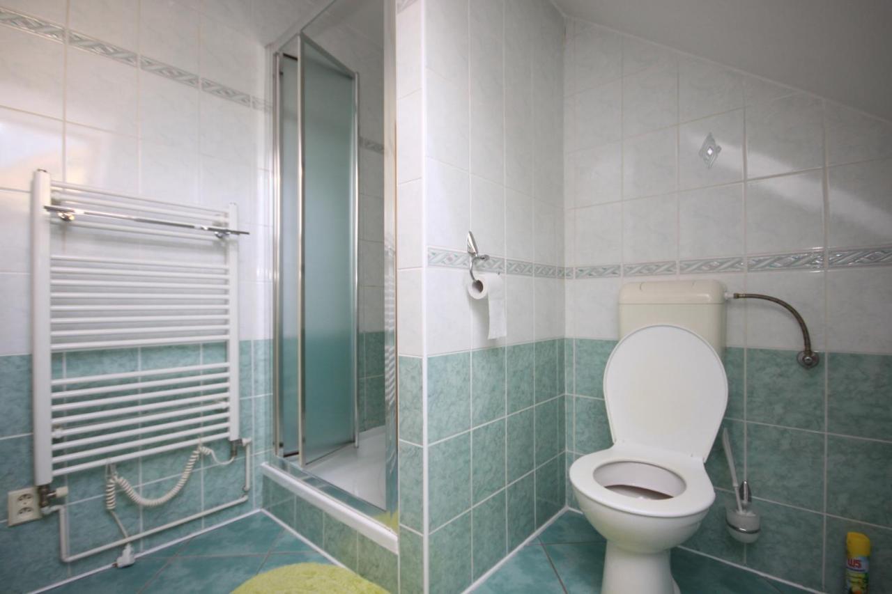 Apartman Pod Cernou Horou Rožnov pod Radhoštěm Exterior foto