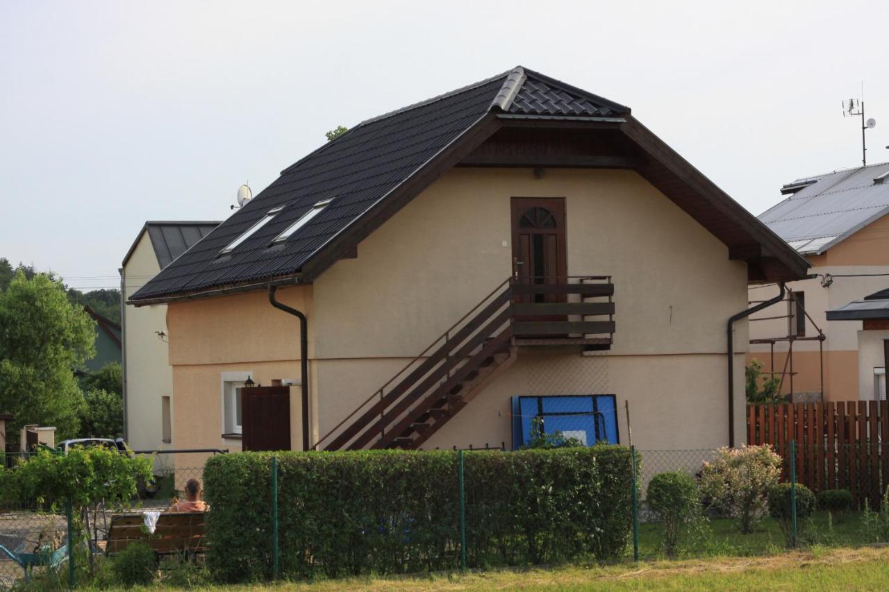 Apartman Pod Cernou Horou Rožnov pod Radhoštěm Exterior foto